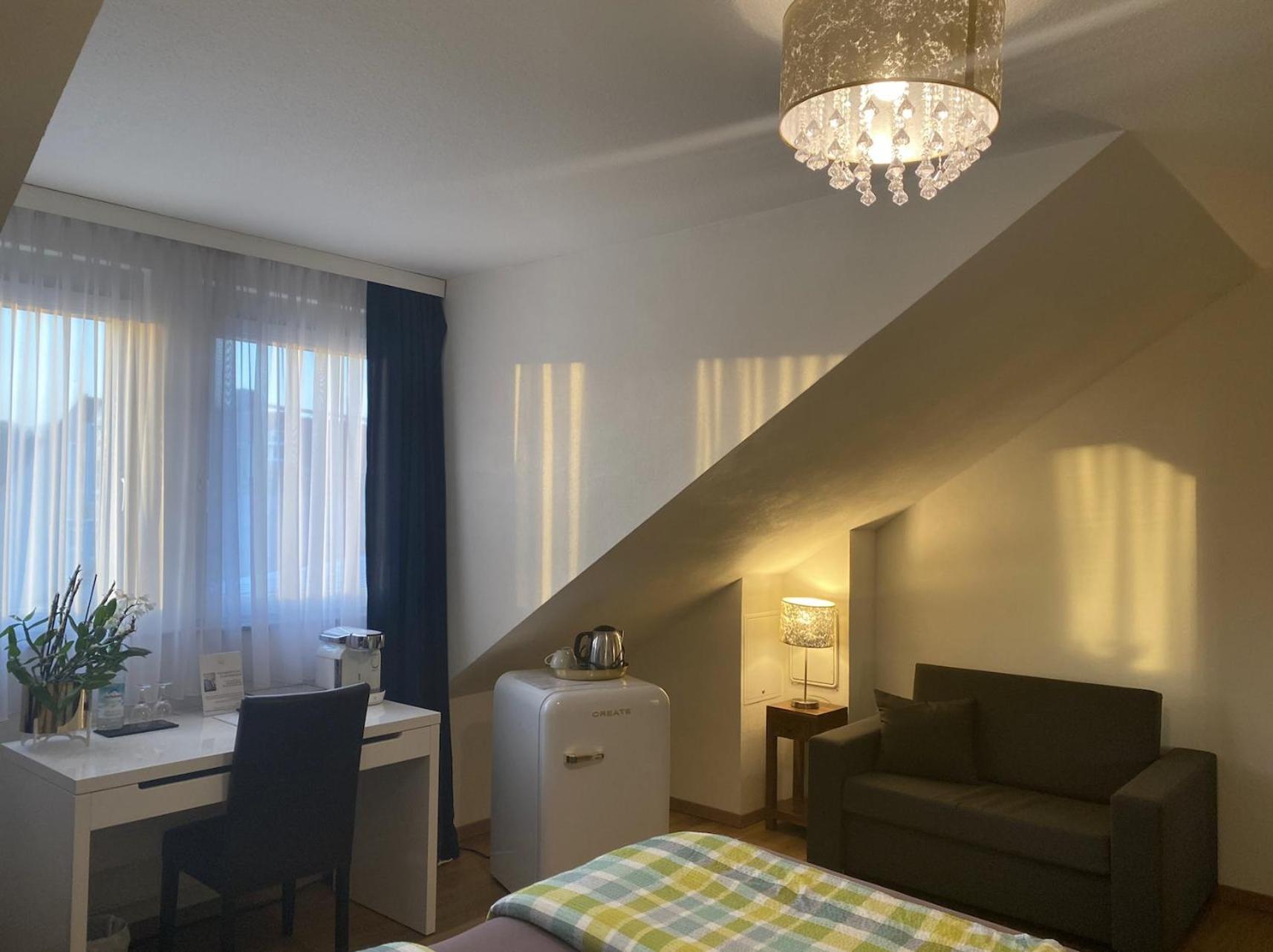 Stadthotel Am Adenauerplatz Marktheidenfeld Luaran gambar